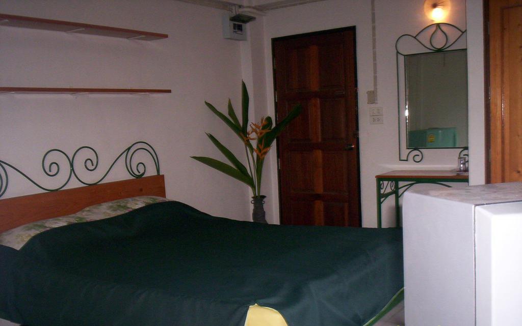 Baankhunmae Apartment Μπανγκόκ Δωμάτιο φωτογραφία